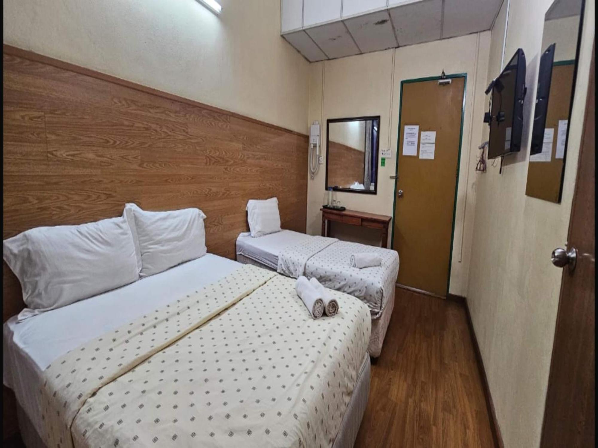 Oyo 90979 Sianglory Inn โกตาคินาบาลู ภายนอก รูปภาพ