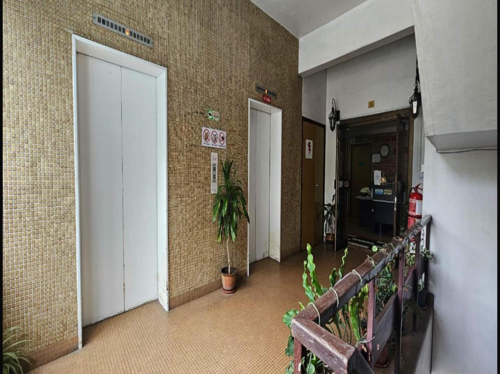 Oyo 90979 Sianglory Inn โกตาคินาบาลู ภายนอก รูปภาพ