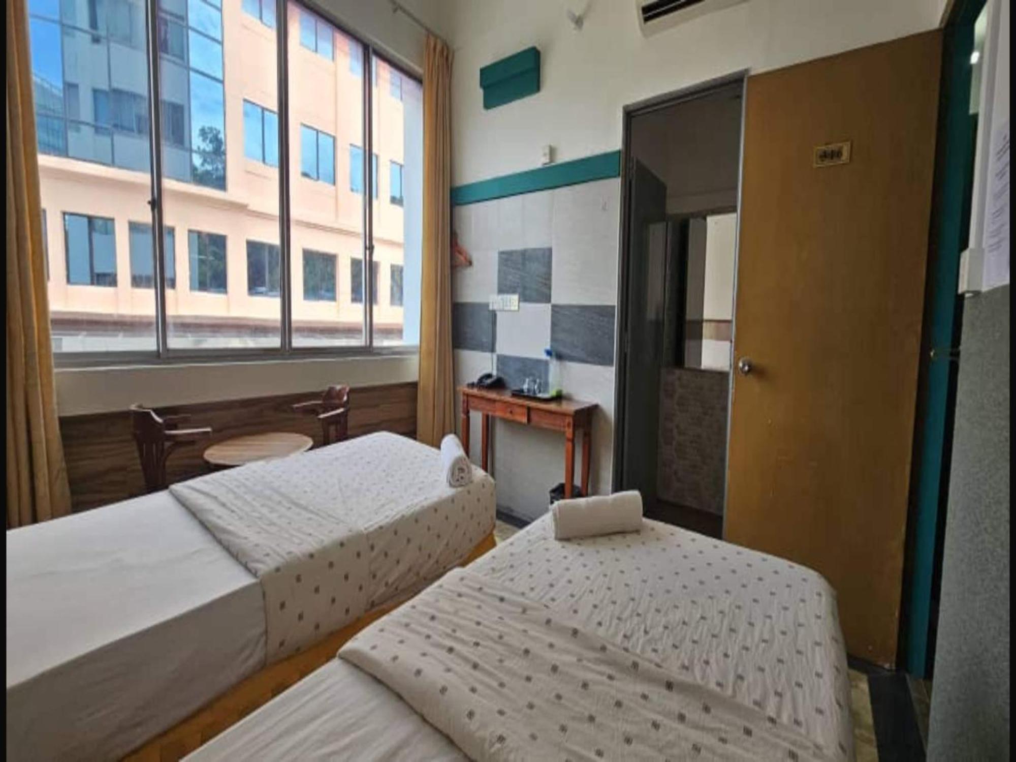 Oyo 90979 Sianglory Inn โกตาคินาบาลู ภายนอก รูปภาพ