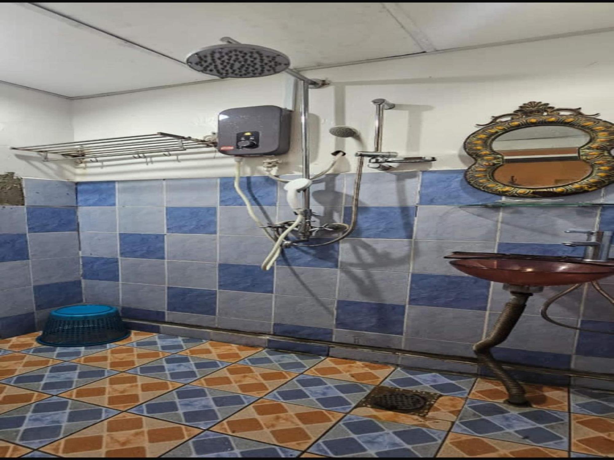 Oyo 90979 Sianglory Inn โกตาคินาบาลู ภายนอก รูปภาพ