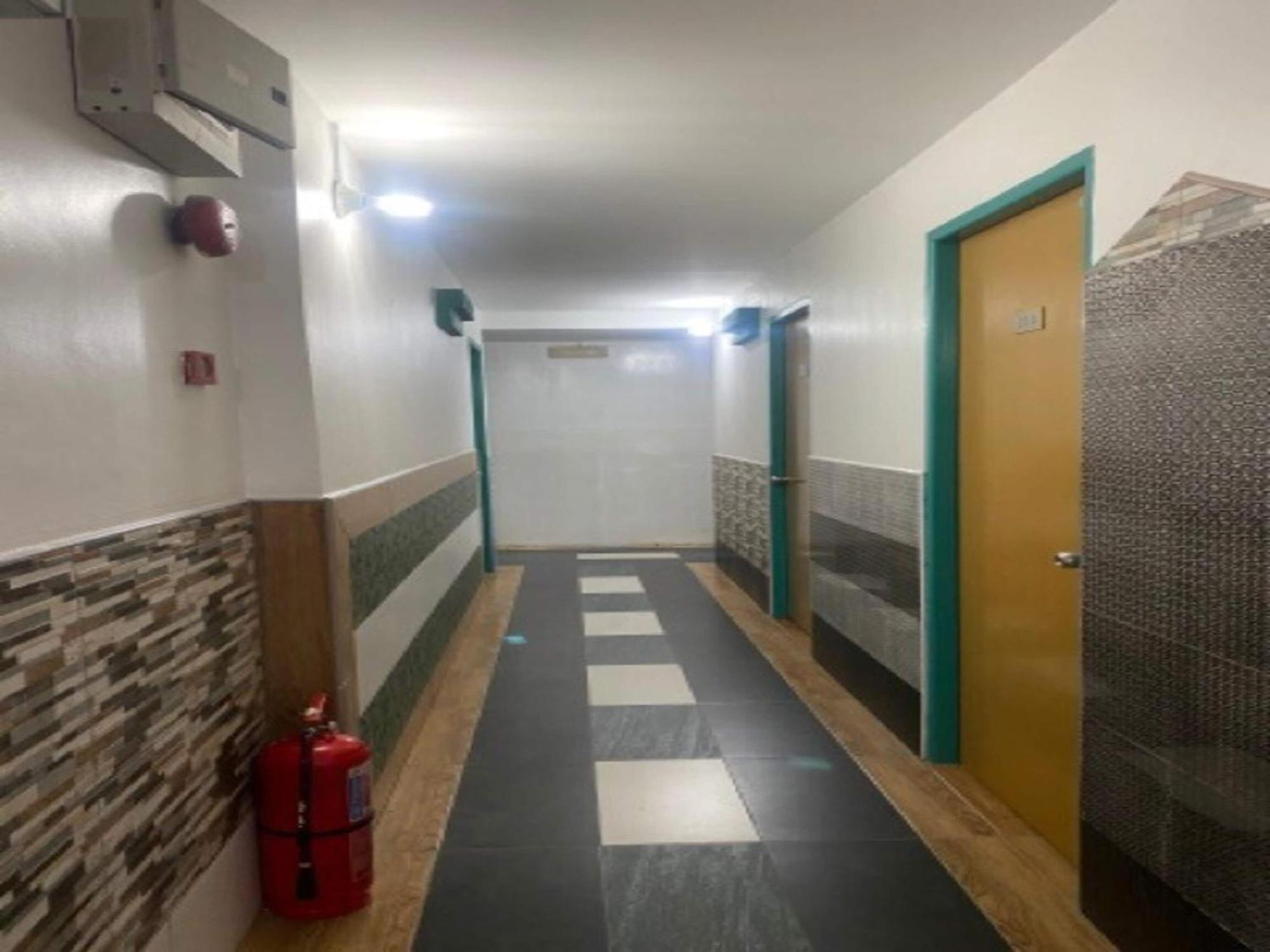 Oyo 90979 Sianglory Inn โกตาคินาบาลู ภายนอก รูปภาพ