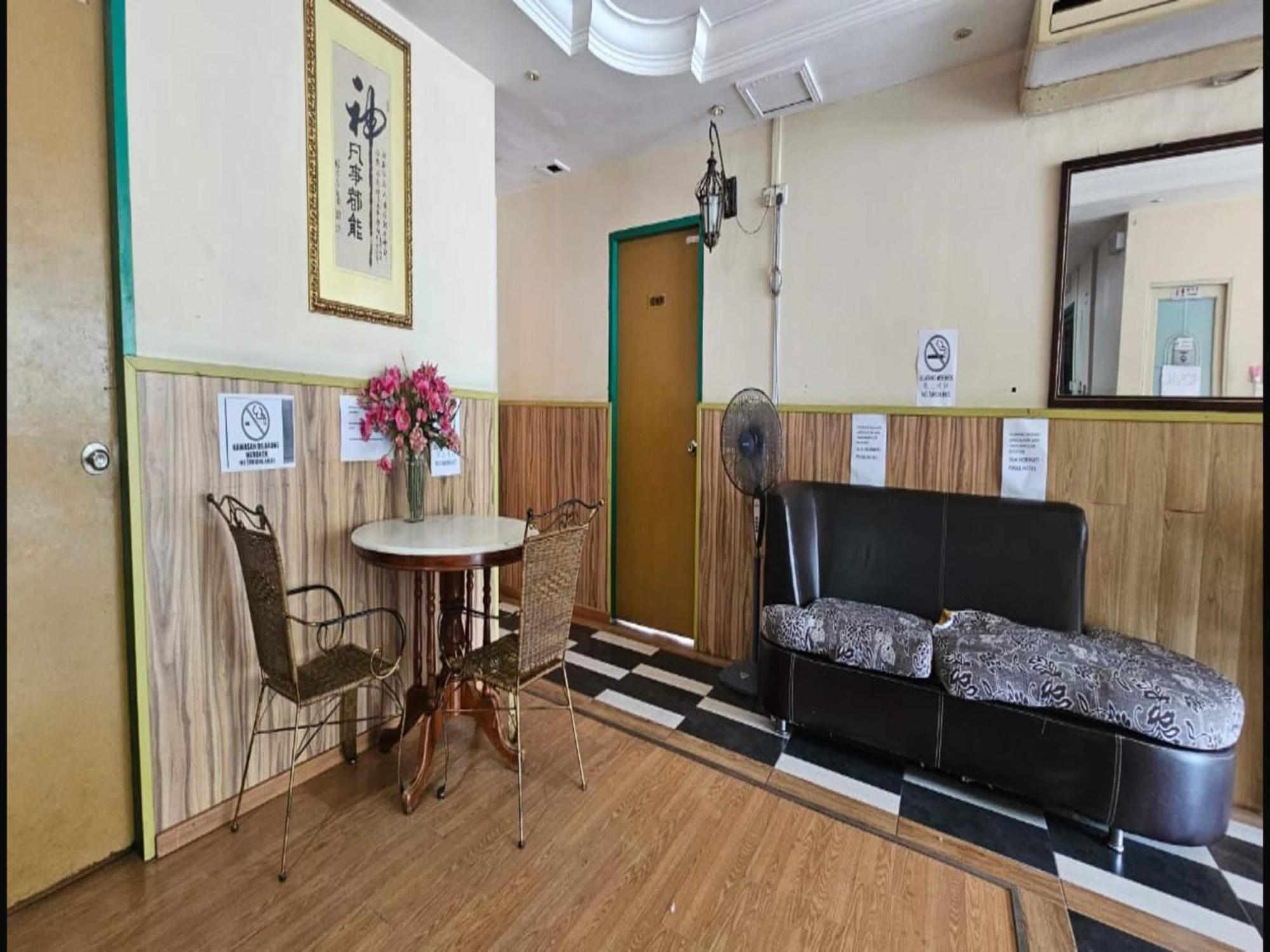 Oyo 90979 Sianglory Inn โกตาคินาบาลู ภายนอก รูปภาพ